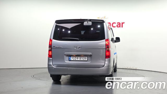 Hyundai Starex 2017 — photo 4