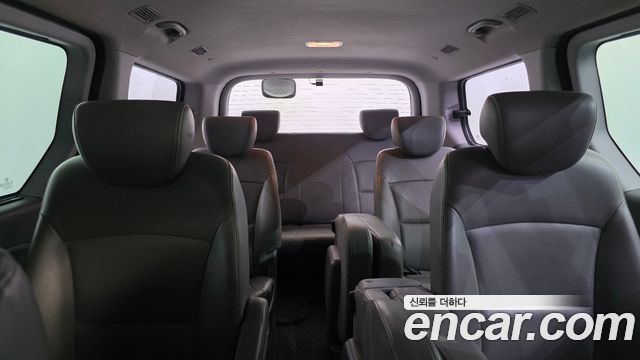 Hyundai Starex 2017 — photo 27