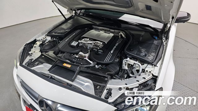 Mercedes-Benz C-Class 2017 — photo 6