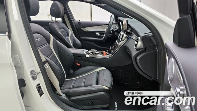 Mercedes-Benz C-Class 2017 — photo 17