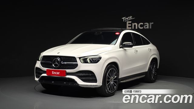 Mercedes-Benz GLE-Class 2022 — photo 1