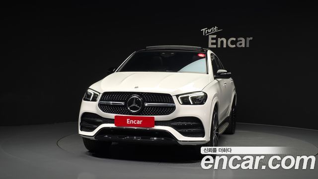 Mercedes-Benz GLE-Class 2022 — photo 3