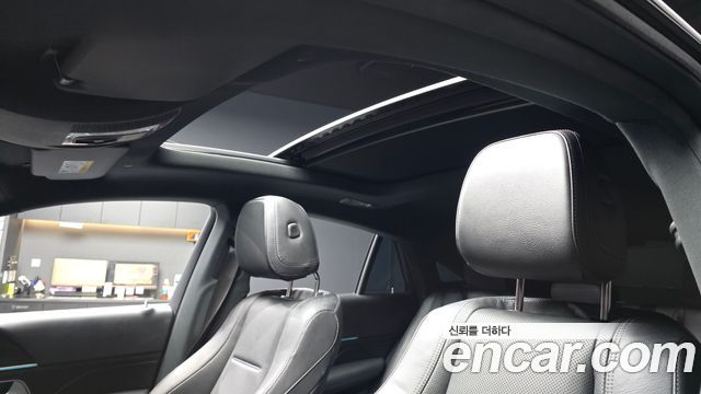 Mercedes-Benz GLE-Class 2022 — photo 24