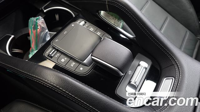 Mercedes-Benz GLE-Class 2022 — photo 31
