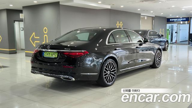 Mercedes-Benz S-Class 2026 — photo 2