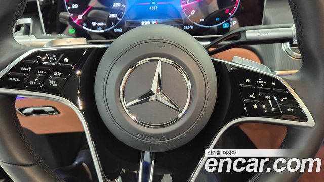 Mercedes-Benz S-Class 2026 — photo 16