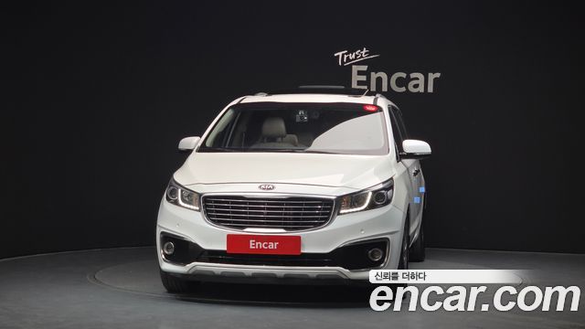 Kia Canival 2018 — photo 3