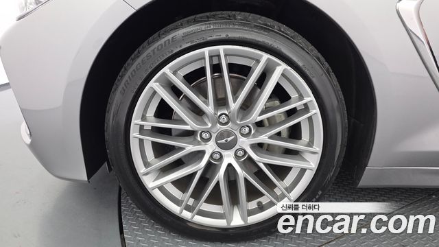 Genesis G70 2019 — photo 5