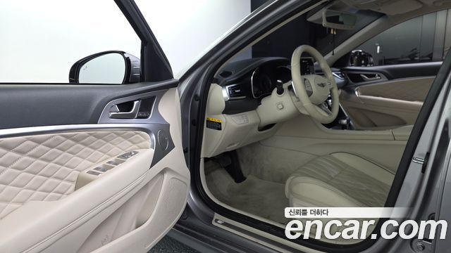 Genesis G70 2019 — photo 13