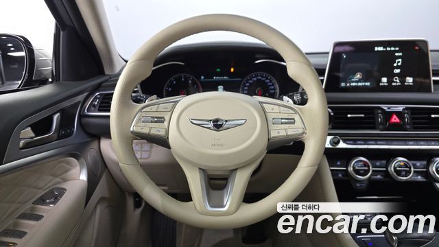 Genesis G70 2019 — photo 19