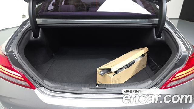 Genesis G70 2019 — photo 26