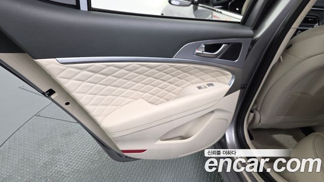Genesis G70 2019 — photo 15