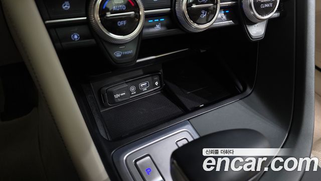 Genesis G70 2019 — photo 28