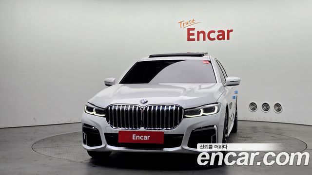 BMW 7-Series 2021 — photo 3