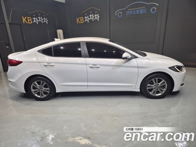 Hyundai AVANTE 2016 — photo 3
