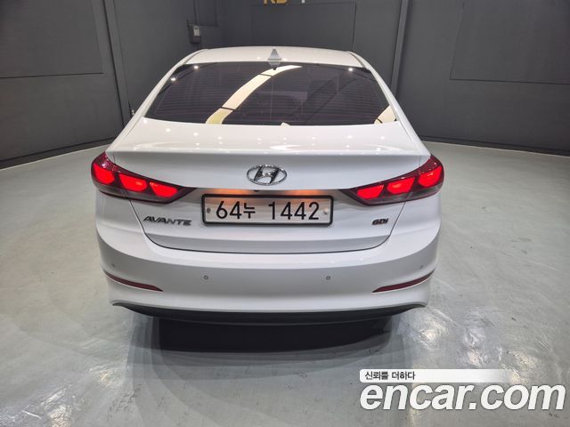 Hyundai AVANTE 2016 — photo 4