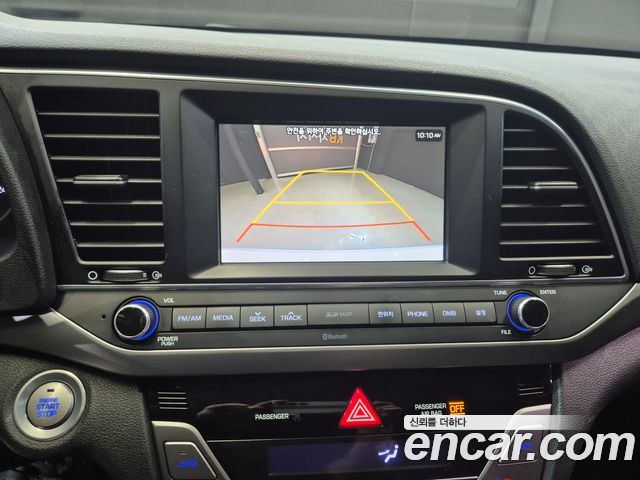 Hyundai AVANTE 2016 — photo 14