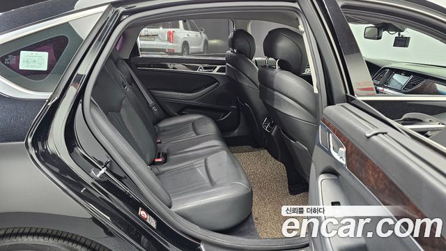 Hyundai Genesis 2015 — photo 18