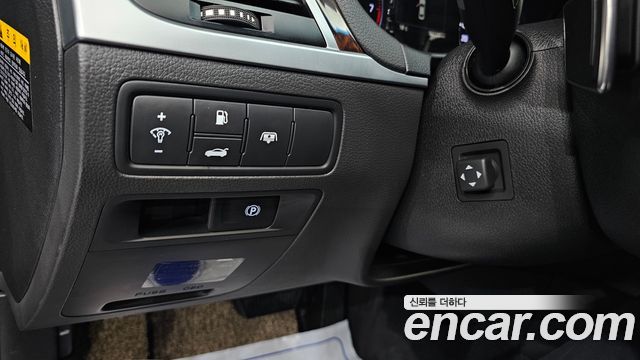 Hyundai Genesis 2015 — photo 25