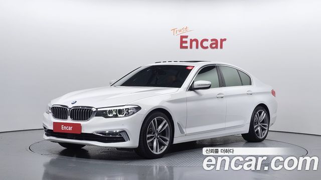 BMW 5-Series 2020 — photo 1