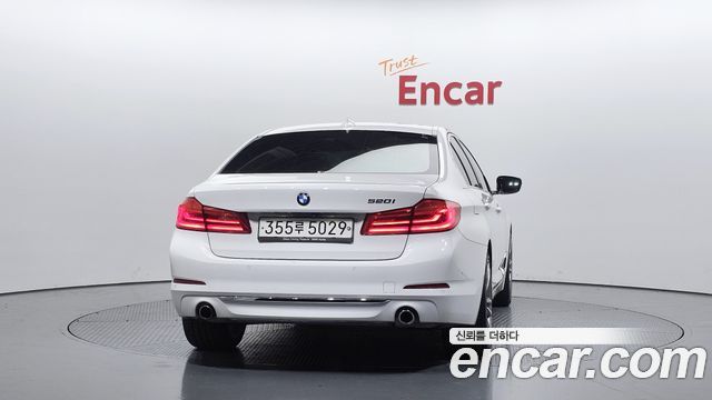 BMW 5-Series 2020 — photo 4
