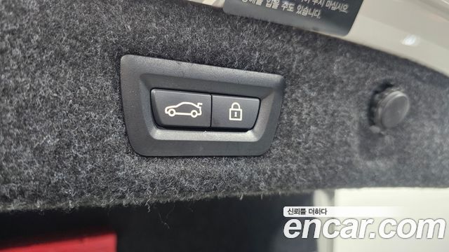 BMW 5-Series 2020 — photo 26