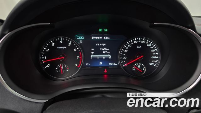 Kia Stinger 2023 — photo 11