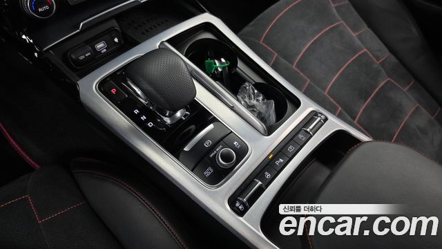 Kia Stinger 2023 — photo 12