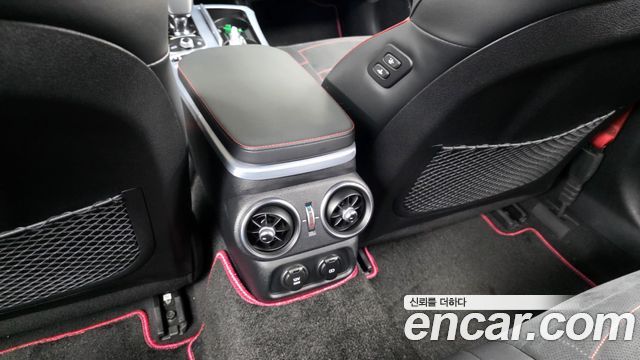 Kia Stinger 2023 — photo 33