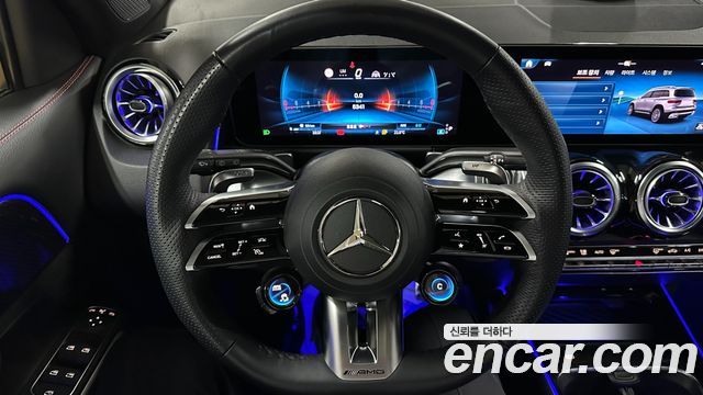 Mercedes-Benz GLB-Class 2025 — photo 5