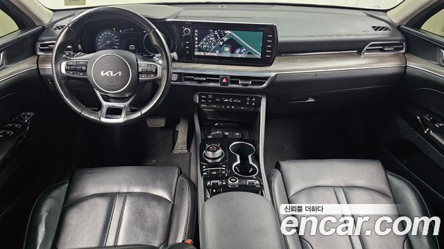 Kia K5 2023 — photo 10