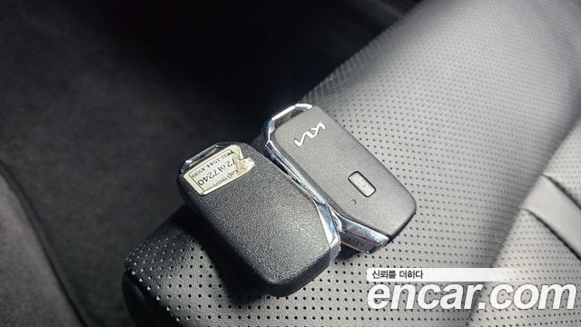 Kia K5 2023 — photo 21