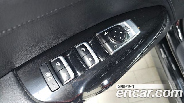 Kia K5 2023 — photo 28