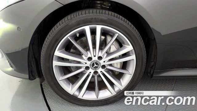 Mercedes-Benz CLS-Class 2019 — photo 5