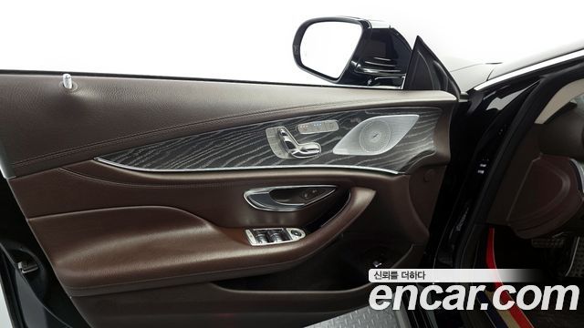 Mercedes-Benz CLS-Class 2019 — photo 14