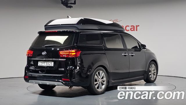 Kia Canival 2020 — photo 2