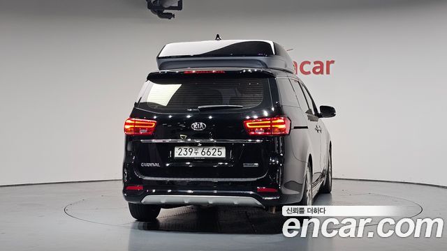 Kia Canival 2020 — photo 4