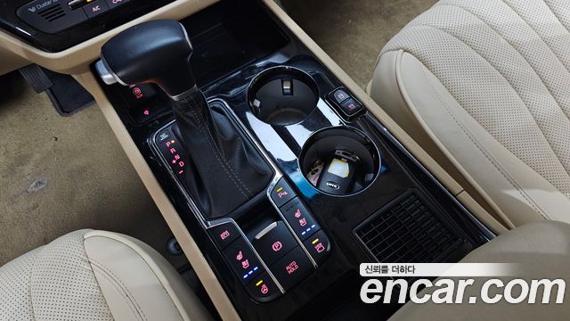Kia Canival 2020 — photo 12