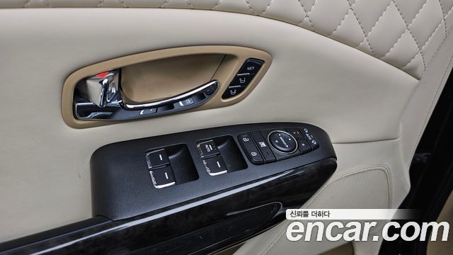 Kia Canival 2020 — photo 22
