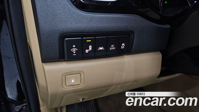 Kia Canival 2020 — photo 23