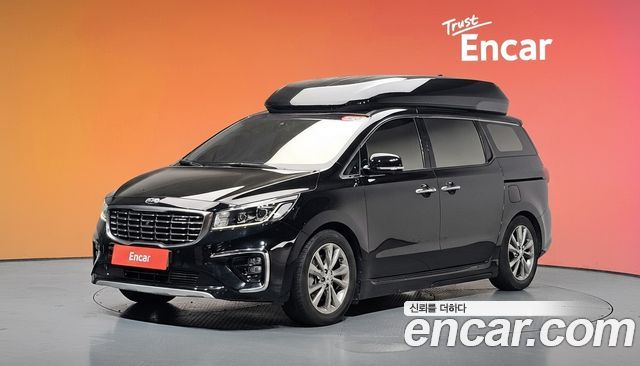 Kia Canival 2020 — photo 1