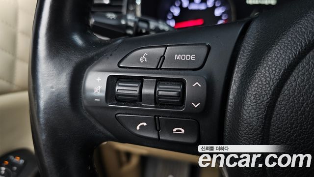 Kia Canival 2020 — photo 29