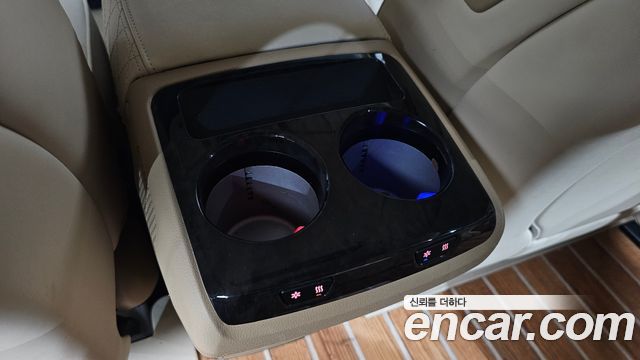 Kia Canival 2020 — photo 33