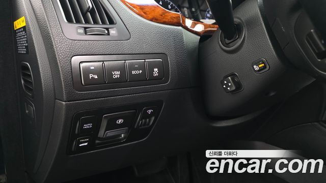 Hyundai Equus 2012 — photo 16