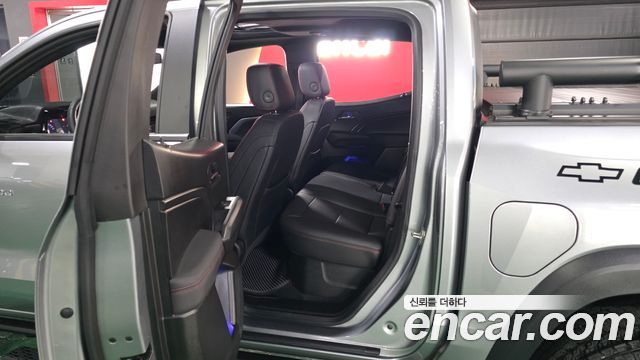 Chevrolet Korea Colorado 2024 — photo 11