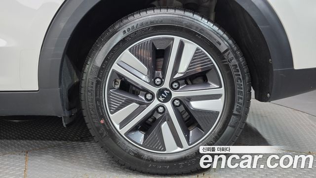 Kia Niro 2021 — photo 7