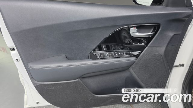 Kia Niro 2021 — photo 14