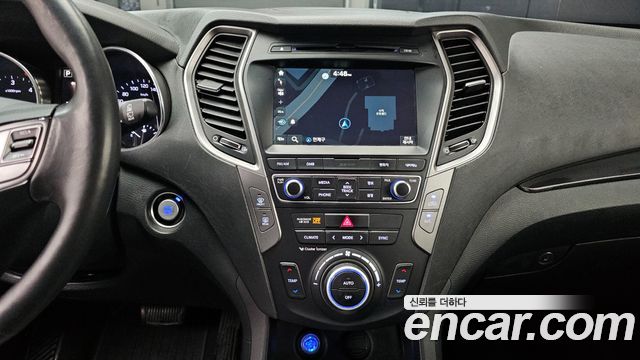 Hyundai Santafe 2016 — photo 19