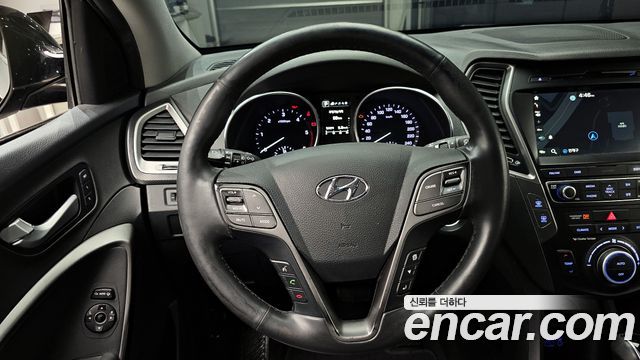 Hyundai Santafe 2016 — photo 21