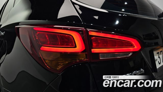 Hyundai Santafe 2016 — photo 9